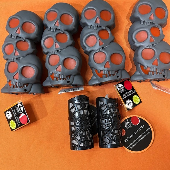 Gray Skull String Lights and Black Spider LED Candles - Picture 1 of 11